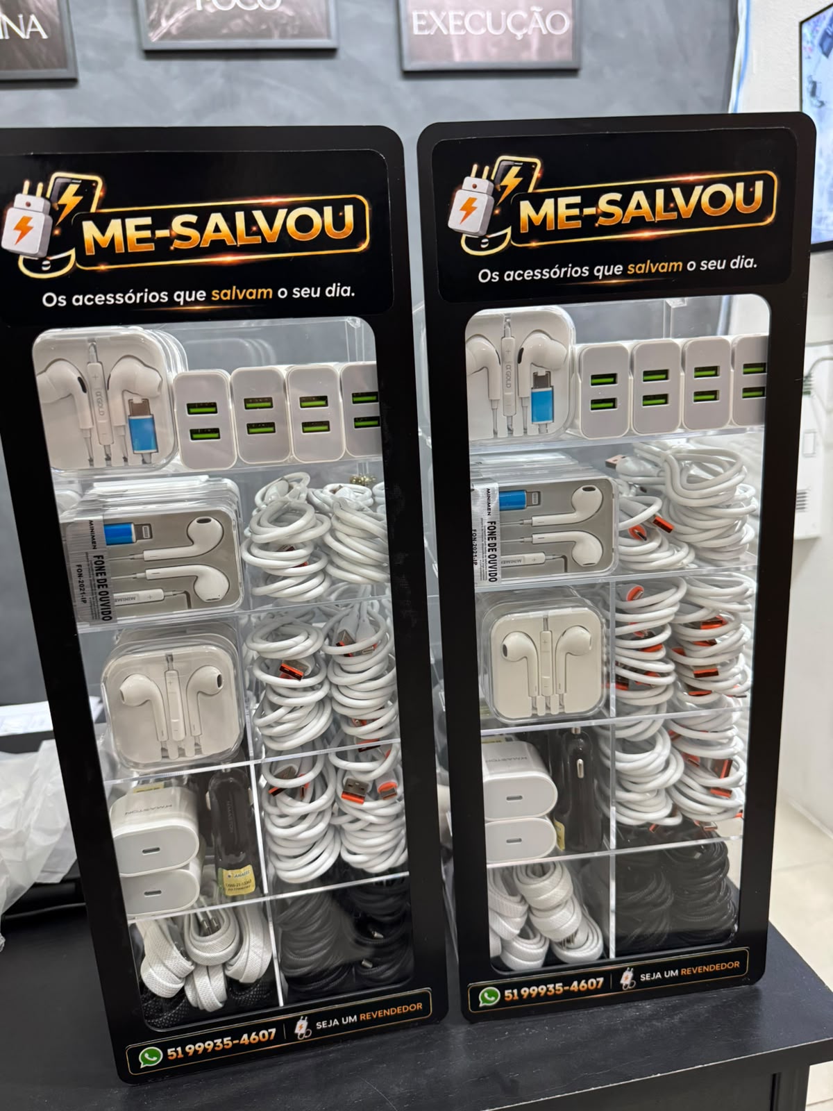 Display Me-Salvou montado em loja